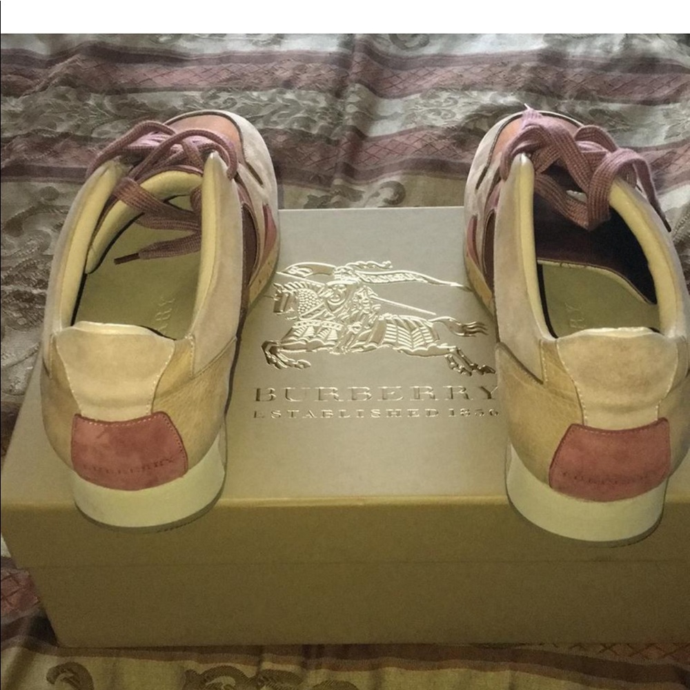 Burberry sneakers - Picture 2 of 8